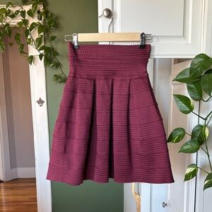 Chic Textured Pleated Skirt in Rich Burgundy